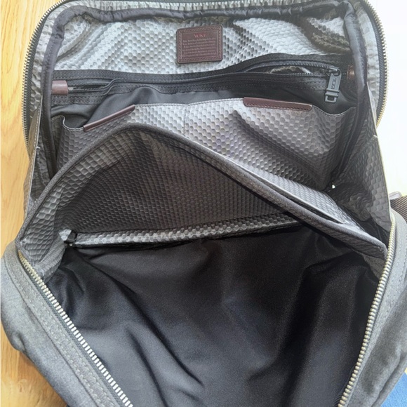 Tumi Black and Brown Men's Bag Yuma slim briefcase satchel - Picture 11 of 15